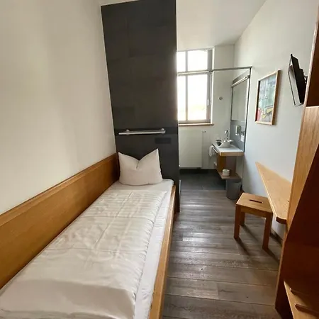 Fronveste Alte Knasthaus 3* מאינינגן